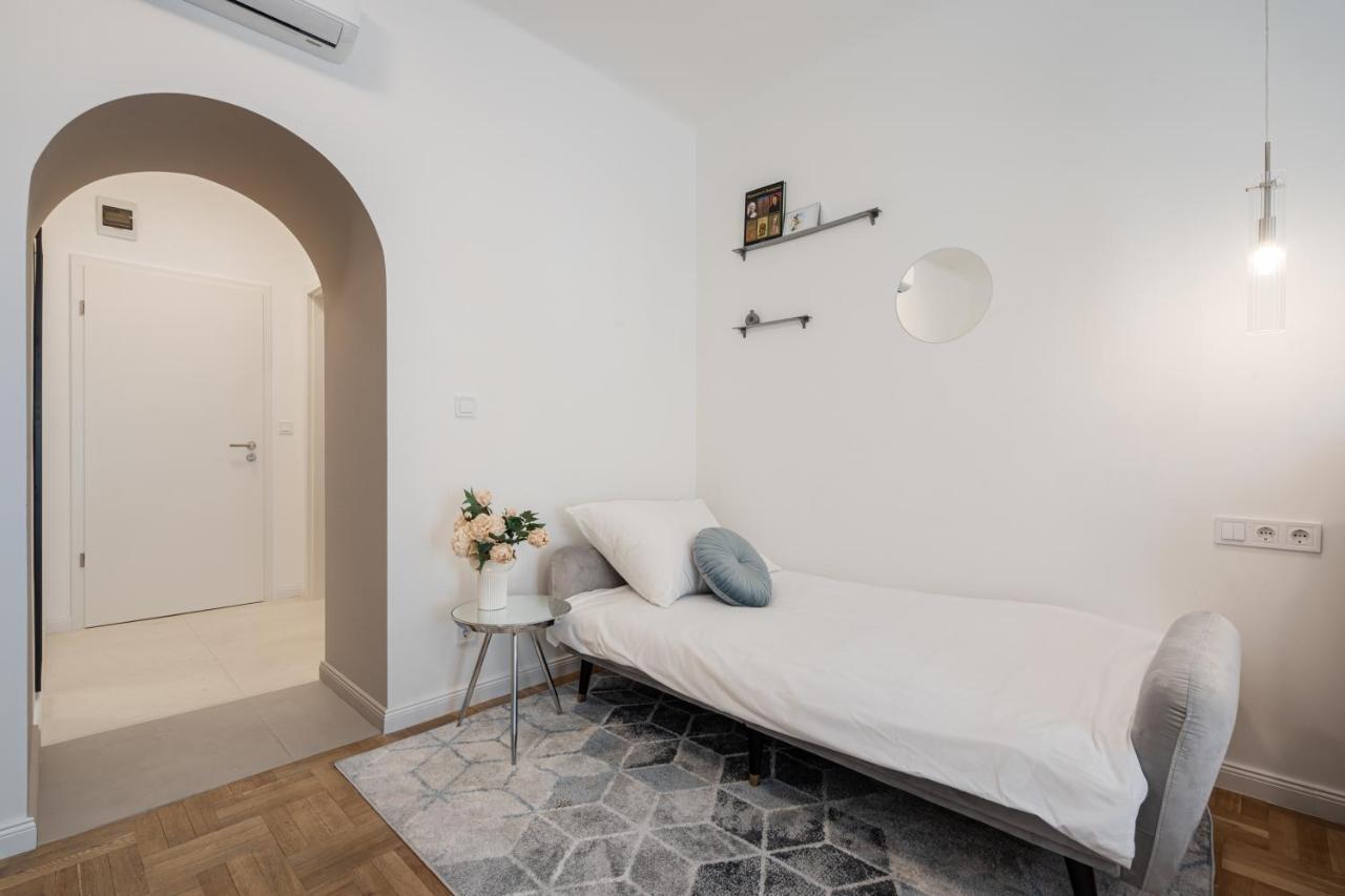 D71 - Central Cozy Suite, Best Location By Bqa Budapesta Exterior foto